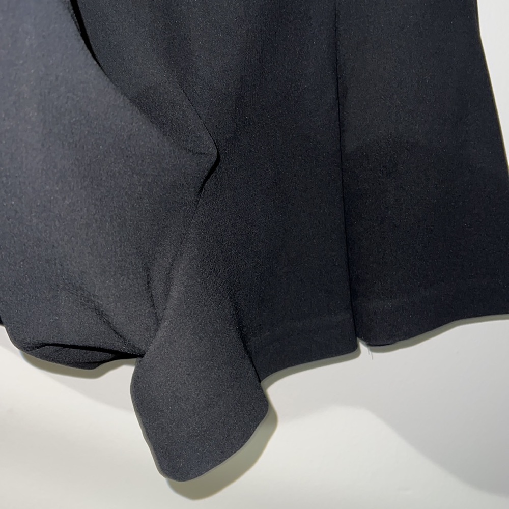 L’AGENCE Shorts - Picture 4 of 6
